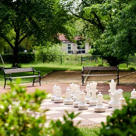 Glamping Limburg 豪华帐篷 Oostrum (Limburg)